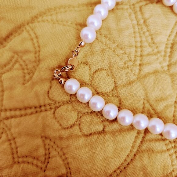 Vintage Creamy Faux Pearl & Crimson Red Cloisonne' Bead Necklace & Earrings - Picture 6 of 7